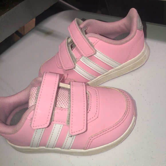 adidas pink baby shoes